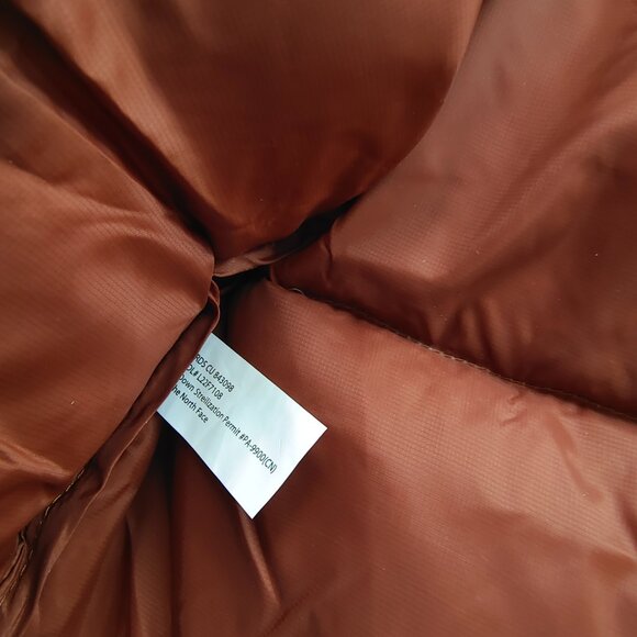 The North Face Nuptse Short Jacket - Picture 14 of 14